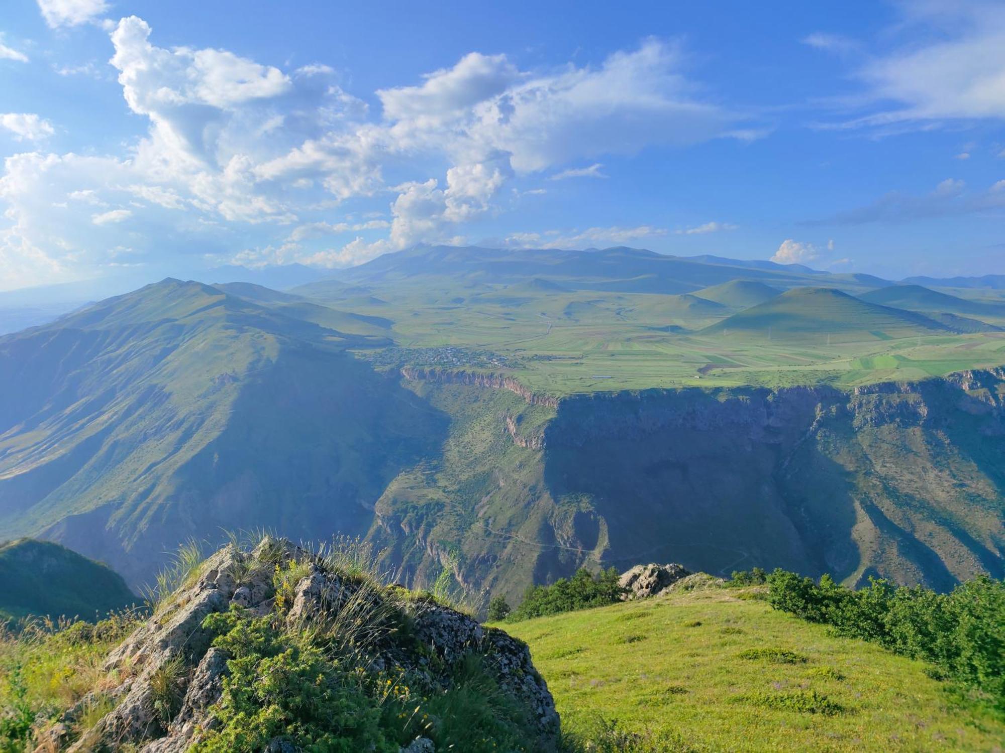 Alex Bnb Tatev Exterior foto